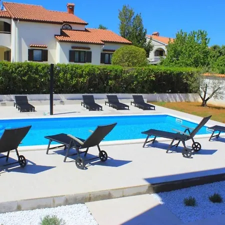 Apartman In Istrien 10106 *